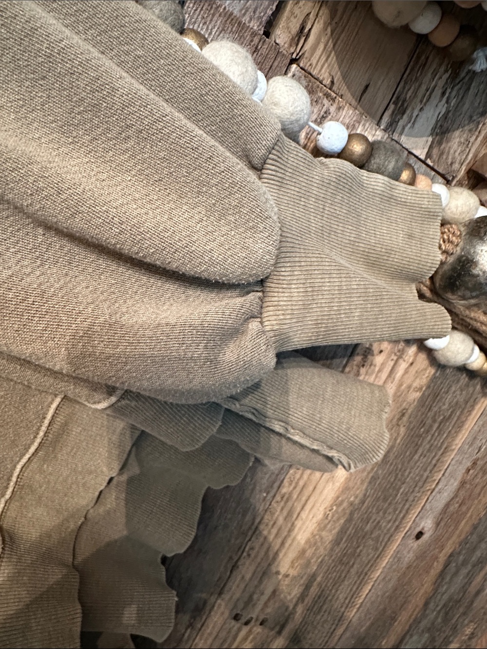 Free people , Olive Green Peace Sign Distressed Pullover Camden - Picture 4 of 4
